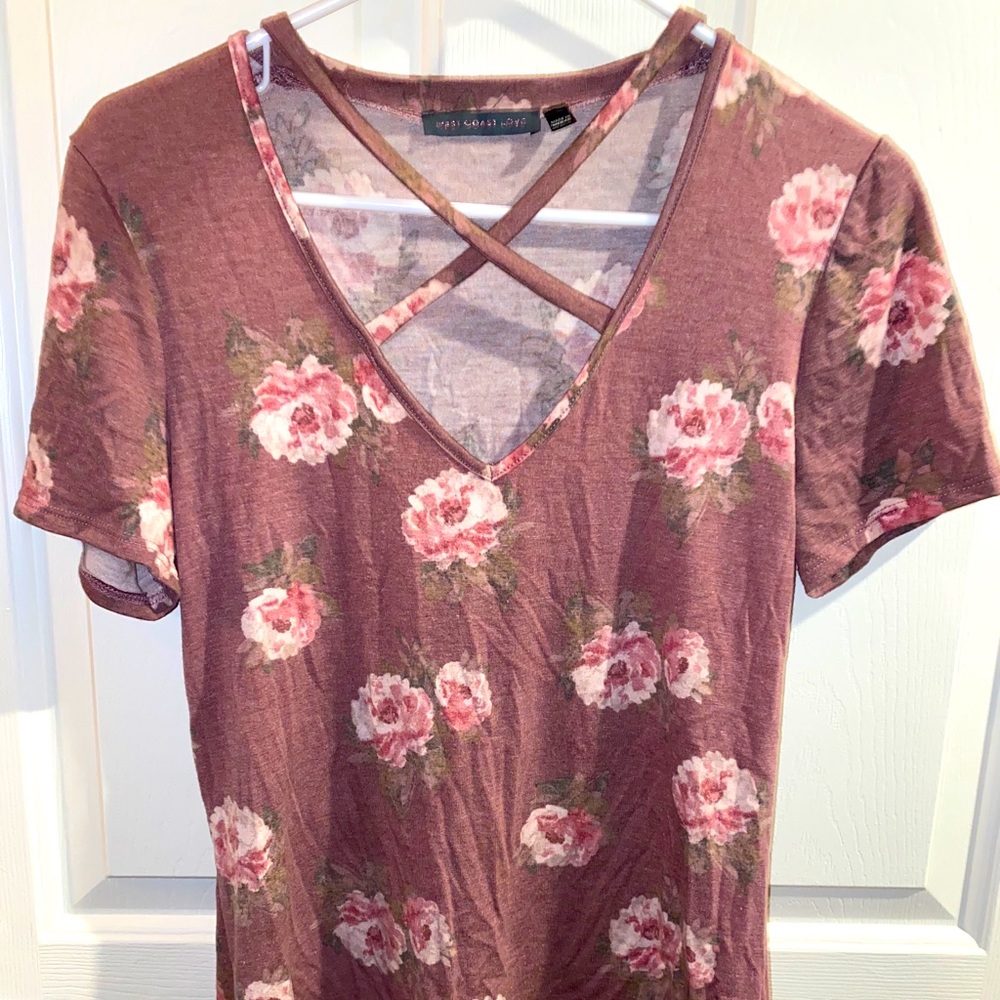 Women’s short sleeved floral shirt, S/M